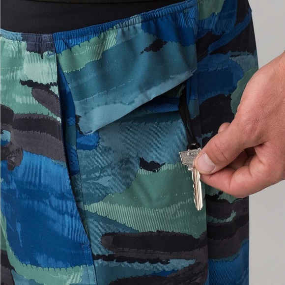 [36] Lululemon Core Short 11" Cactus Camo Desert Teal Vintage Green - Picture 6 of 8